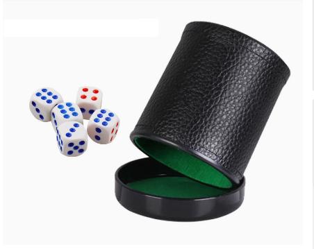 뚜껑이 달린 가죽 주사위 컵 녹색 빨간색 라이닝 내부  - Board Game Yahtzee 리뷰 및 가격