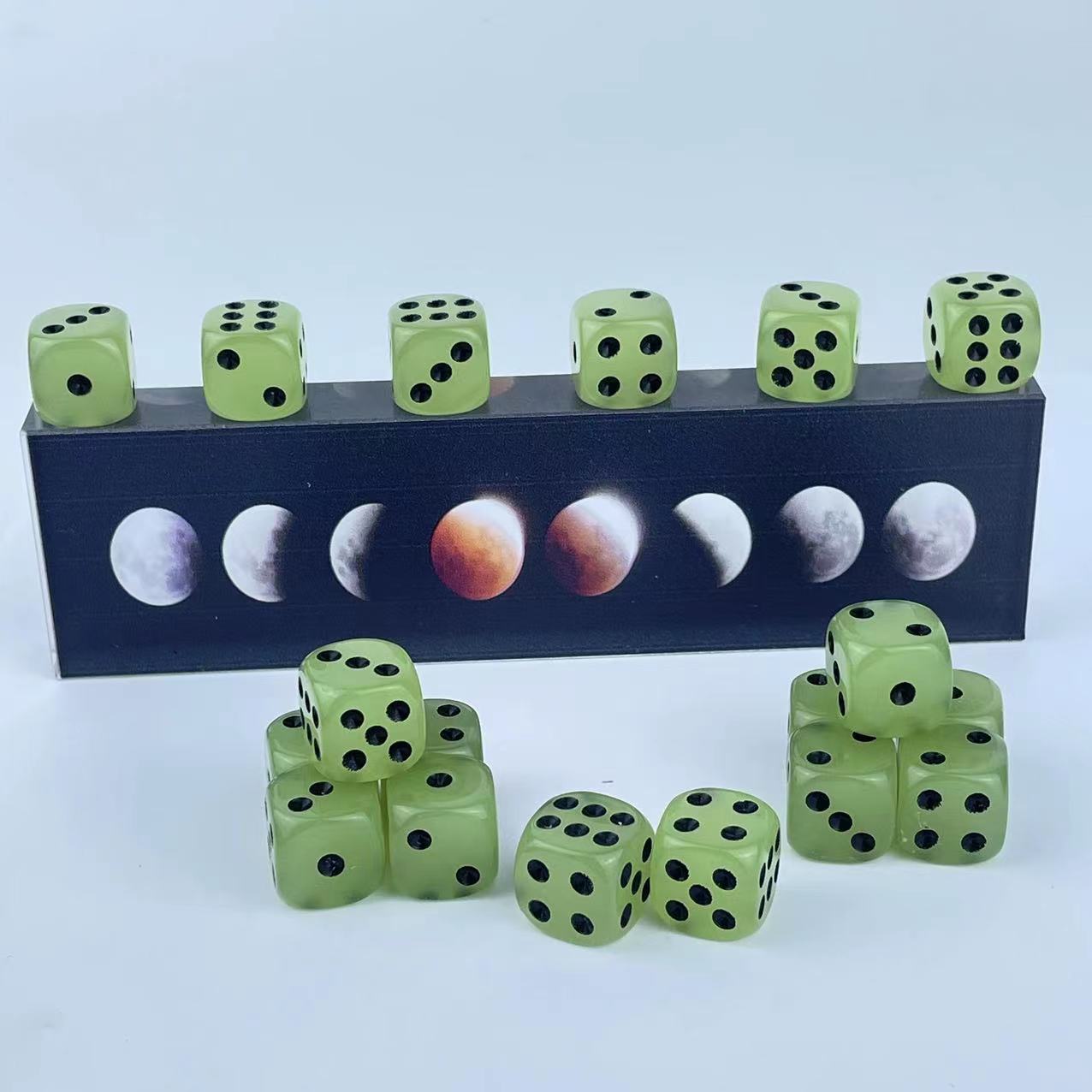 DND, MTG, 텐지, 파클, Yahtzee, Bun - Board Game Yahtzee 리뷰 및 가격